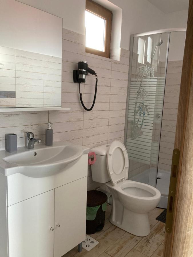 Appartement Nayana Vama Veche Extérieur photo